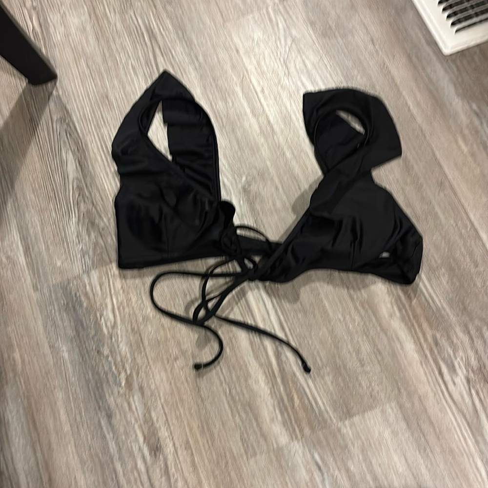 💐Aerie Black Bikini top